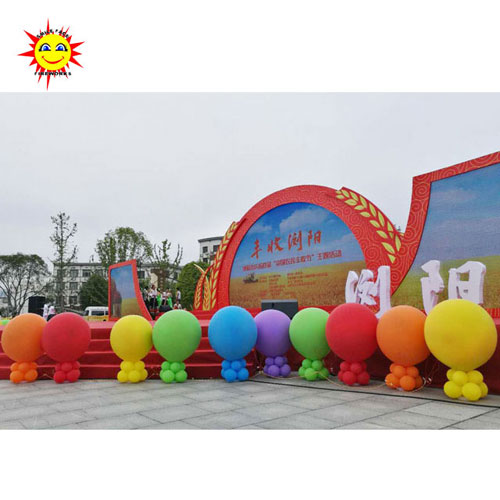 new products balloons system for celebrations, helium balloons, balloons fly in the sky 